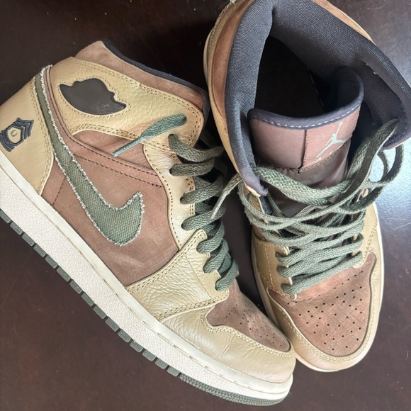 ‼️🪖 2008 RARE Nike Air Jordan 1 Retro 'Armed Forces' Mens 9.5 🪖‼️ - Picture 16 of 16